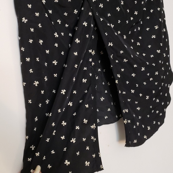 Butterfly back bow pattern scoop neck blouse top - Picture 4 of 6